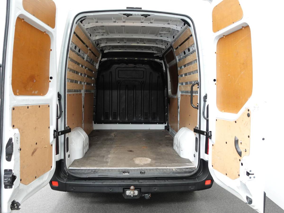 Renault Master Renault Master T35 2.3 dCi 180PK L2H2 Energy Airco Cruise Control Camera Navi PDC V+A Trekhaak 270° Deuren