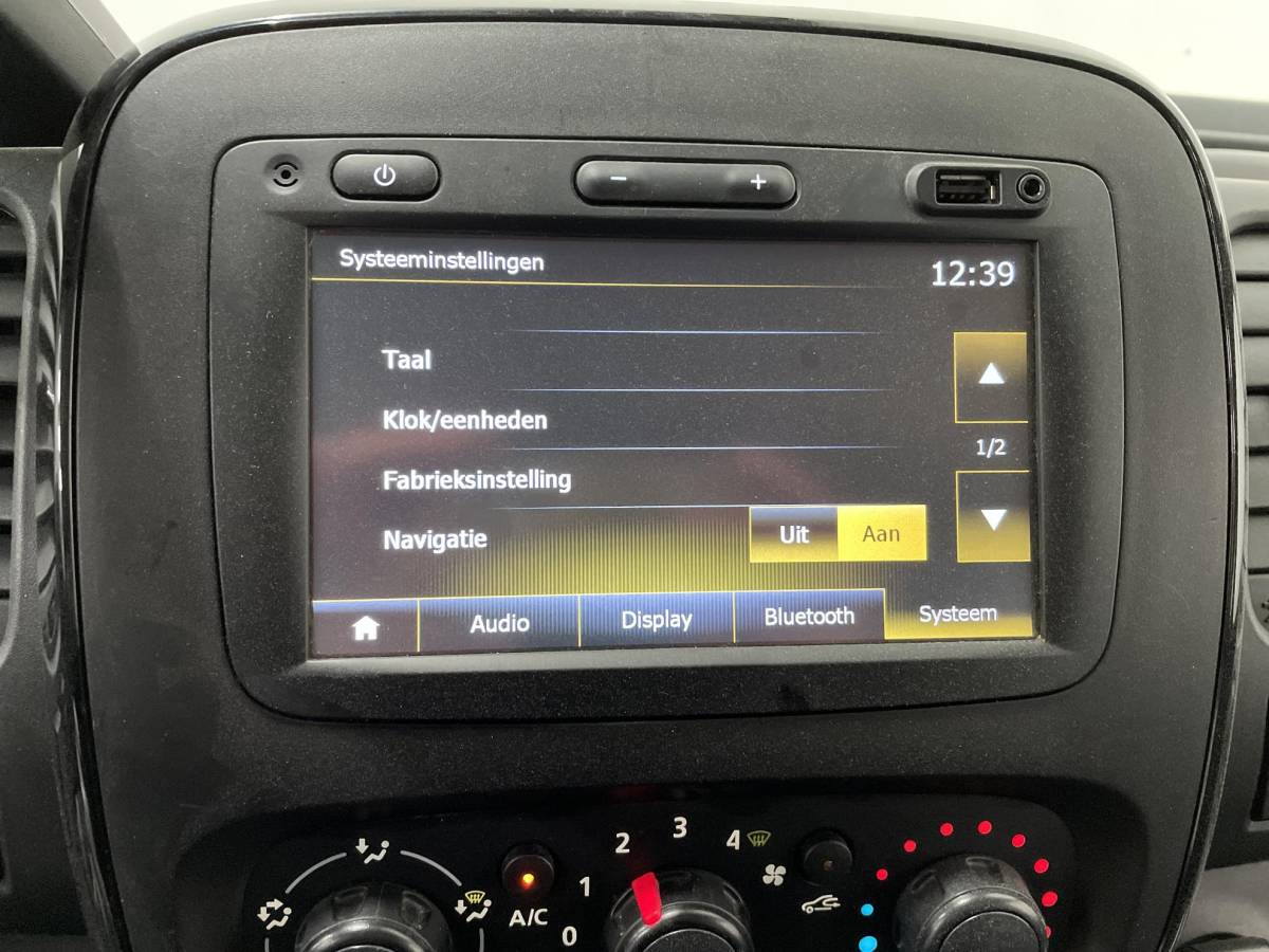 Opel Vivaro Opel Vivaro 1.6 CDTI L2H1 Dubbele Cabine Edition Dubbele Cabine Navi Airco Bluetooth Schuifdeur 6-Zits APK t/m 11-2026