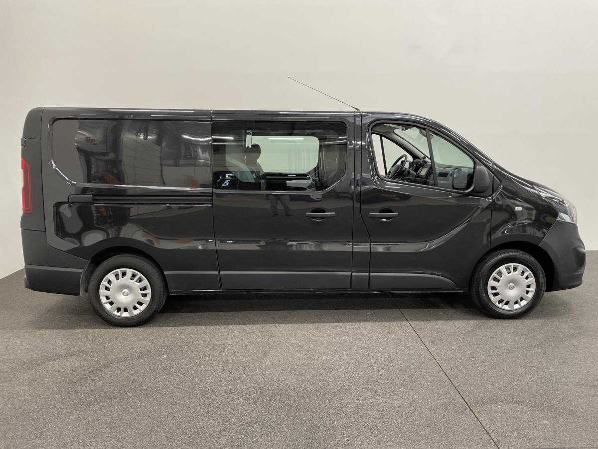 Opel Vivaro Opel Vivaro 1.6 CDTI L2H1 Dubbele Cabine Edition Dubbele Cabine Navi Airco Bluetooth Schuifdeur 6-Zits APK t/m 11-2026
