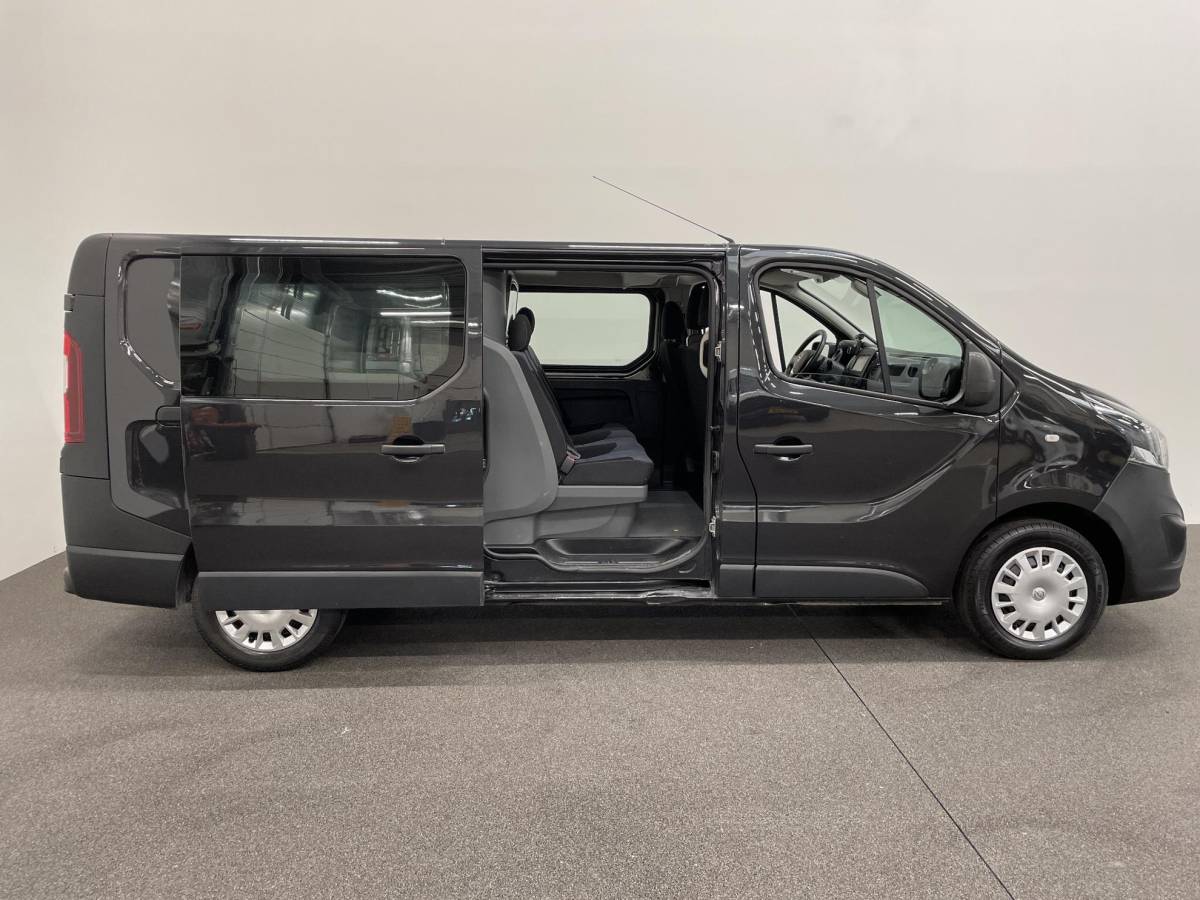 Opel Vivaro Opel Vivaro 1.6 CDTI L2H1 Dubbele Cabine Edition Dubbele Cabine Navi Airco Bluetooth Schuifdeur 6-Zits APK t/m 11-2026