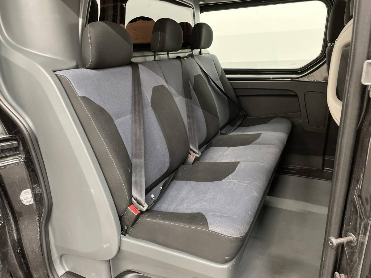 Opel Vivaro Opel Vivaro 1.6 CDTI L2H1 Dubbele Cabine Edition Dubbele Cabine Navi Airco Bluetooth Schuifdeur 6-Zits APK t/m 11-2026