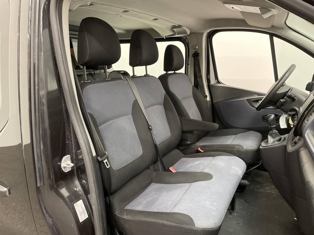 Opel Vivaro Opel Vivaro 1.6 CDTI L2H1 Dubbele Cabine Edition Dubbele Cabine Navi Airco Bluetooth Schuifdeur 6-Zits APK t/m 11-2026