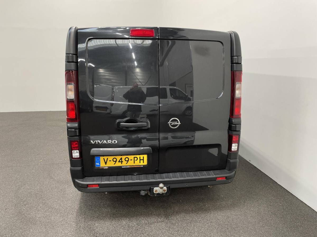 Opel Vivaro Opel Vivaro 1.6 CDTI L2H1 Dubbele Cabine Edition Dubbele Cabine Navi Airco Bluetooth Schuifdeur 6-Zits APK t/m 11-2026