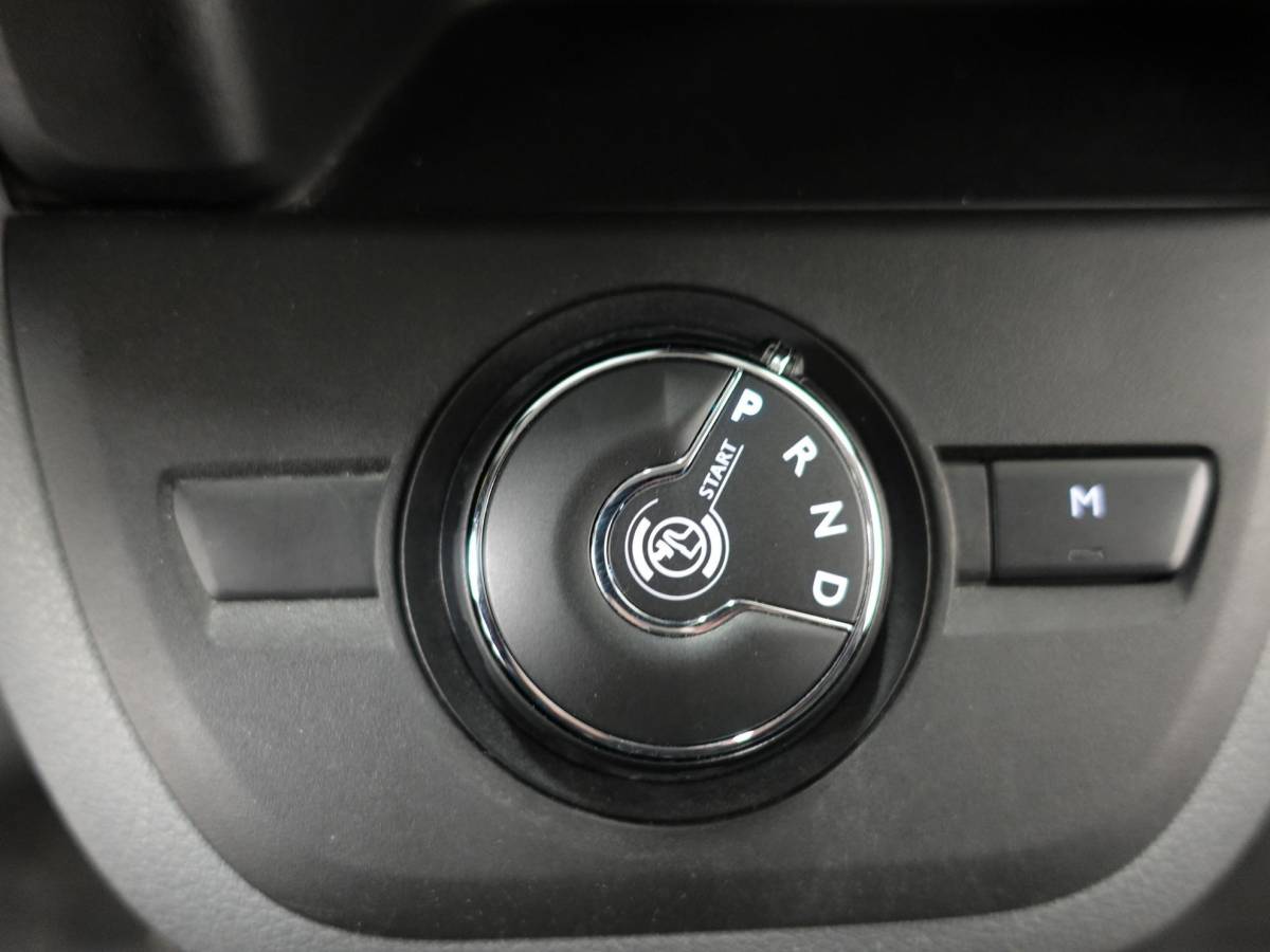 Opel Vivaro Opel Vivaro 145pk L3H1 Automaat Navigate Trekhaak Cruise control Apple Carplay Camera