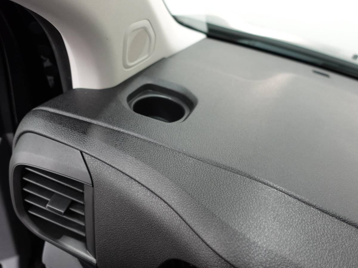 Opel Vivaro Opel Vivaro 145pk L3H1 Automaat Navigate Trekhaak Cruise control Apple Carplay Camera
