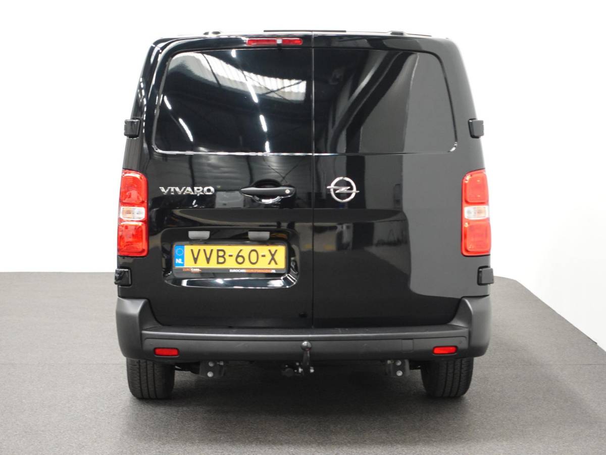 Opel Vivaro Opel Vivaro 145pk L3H1 Automaat Navigate Trekhaak Cruise control Apple Carplay Camera