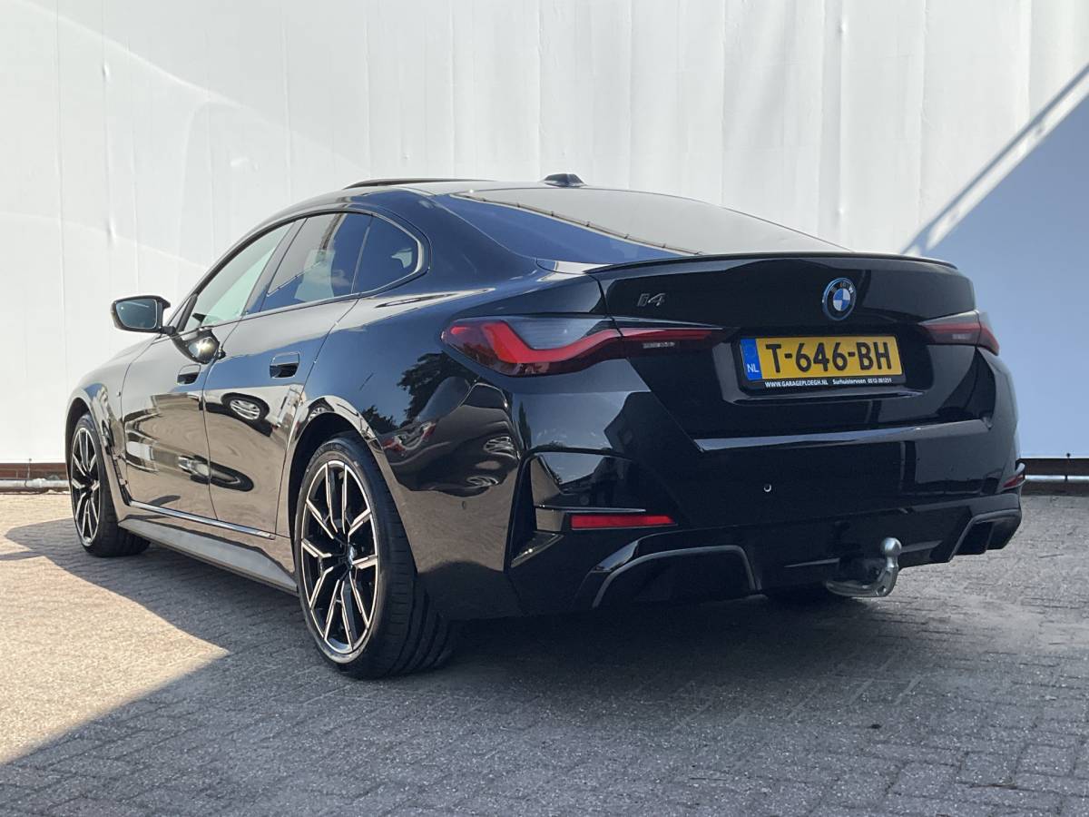 BMW i4 BMW i4 M50 M-Sport 84kWh 544PK Pano Laser HUD Harman/Kardon Elek.Trekhaak Leer BOMVOL!