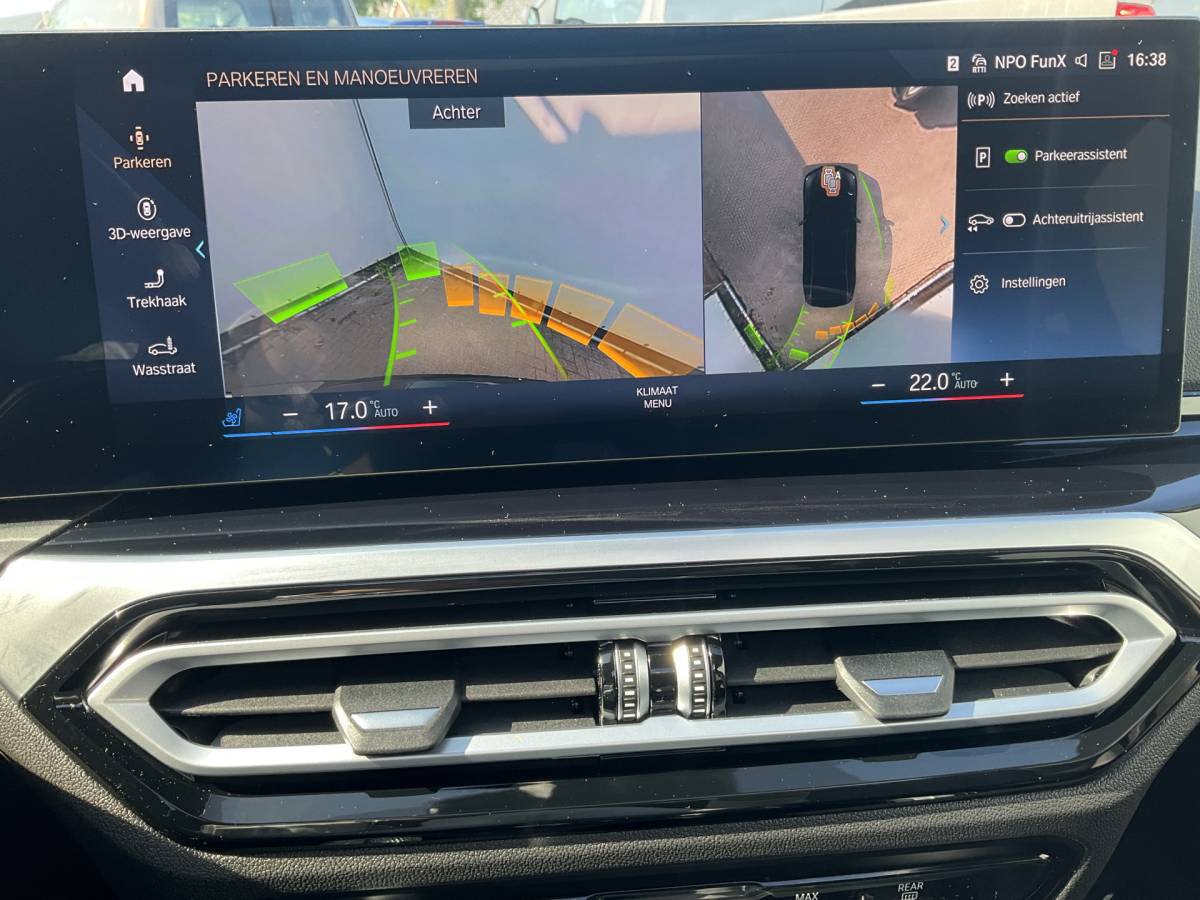 BMW i4 BMW i4 M50 M-Sport 84kWh 544PK Pano Laser HUD Harman/Kardon Elek.Trekhaak Leer BOMVOL!