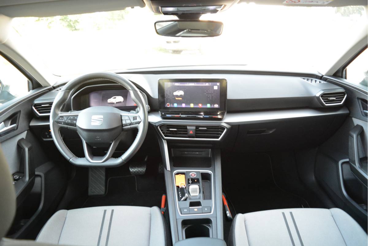 SEAT Leon SEAT Leon Sportstourer 1.5 eTSI 150PK Style Launch Edition | DSG | LED | Station |