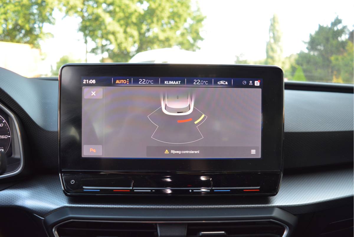 SEAT Leon SEAT Leon Sportstourer 1.5 eTSI 150PK Style Launch Edition | DSG | LED | Station |