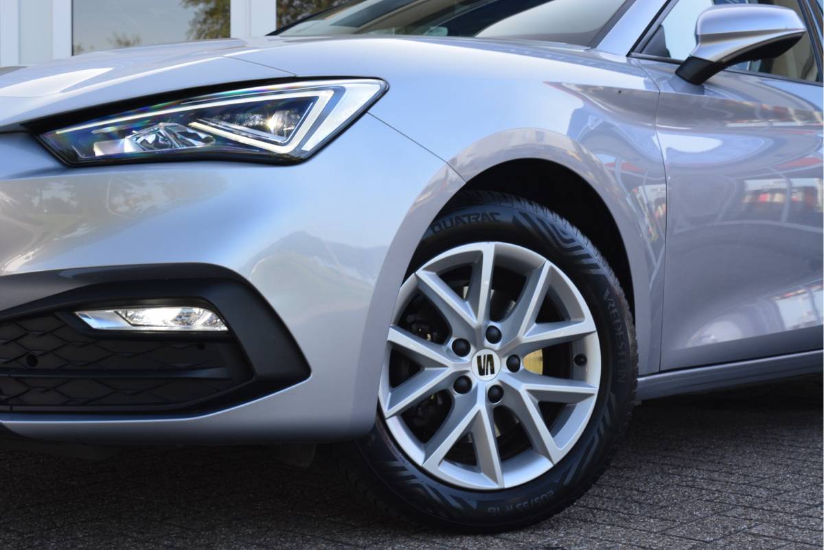SEAT Leon SEAT Leon Sportstourer 1.5 eTSI 150PK Style Launch Edition | DSG | LED | Station |