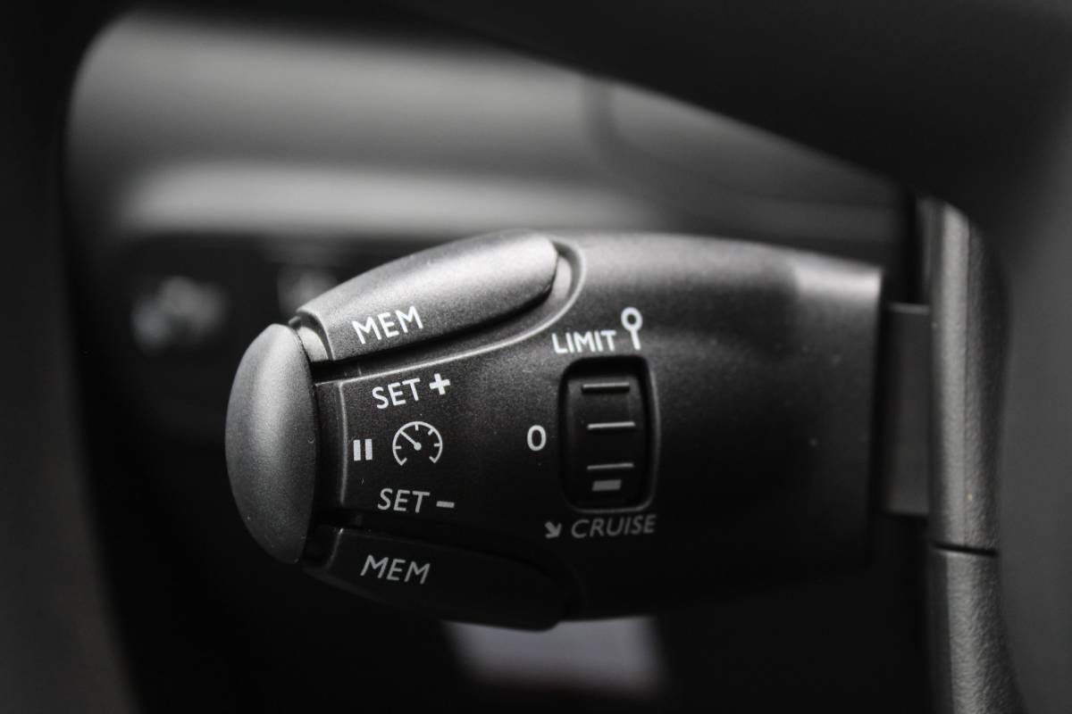 Citroën C3 Citroën C3 1.2 PureTech Feel Edition / Carplay / PDC / N.A.P.