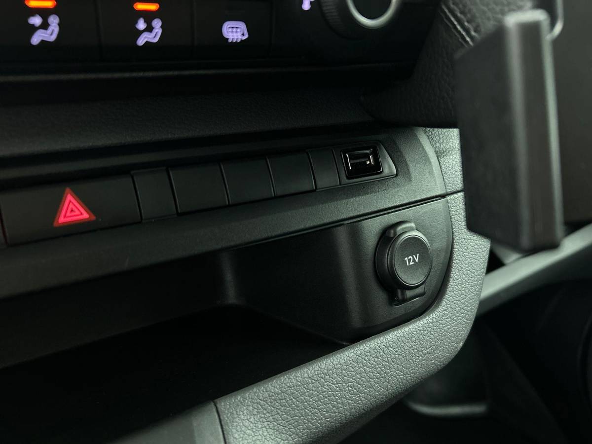 Toyota ProAce Toyota PROACE Worker 2.0 D-4D Live 2.0D 145 pk Airco Carplay Cruise Control 3-Zits 39000 km