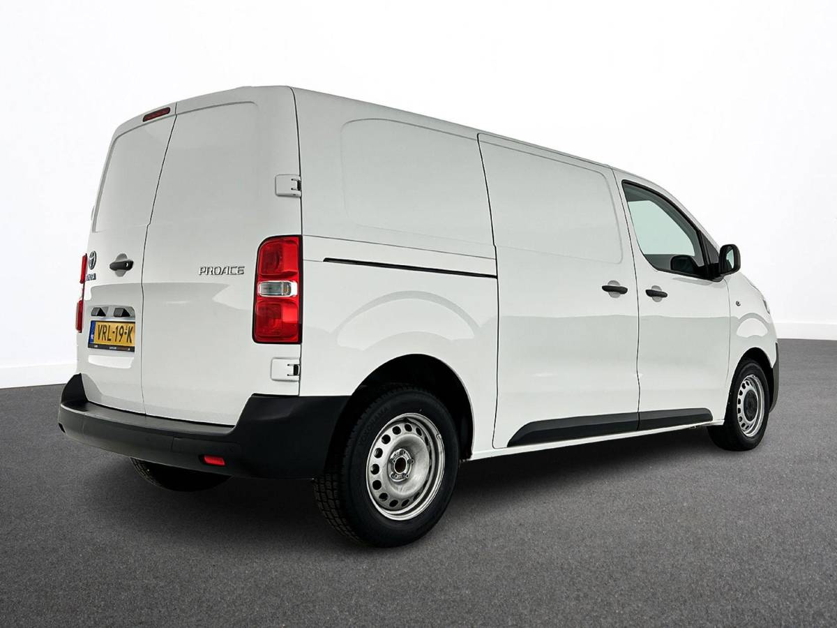 Toyota ProAce Toyota PROACE Worker 2.0 D-4D Live 2.0D 145 pk Airco Carplay Cruise Control 3-Zits 39000 km