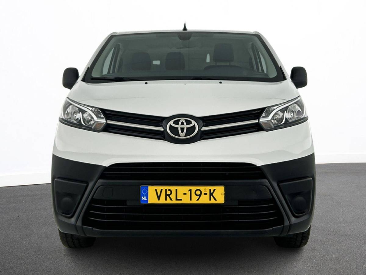 Toyota ProAce Toyota PROACE Worker 2.0 D-4D Live 2.0D 145 pk Airco Carplay Cruise Control 3-Zits 39000 km
