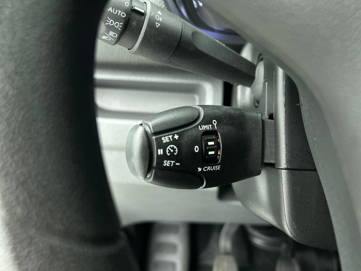 Toyota ProAce Toyota PROACE Worker 2.0 D-4D Live 2.0D 145 pk Airco Carplay Cruise Control 3-Zits 39000 km