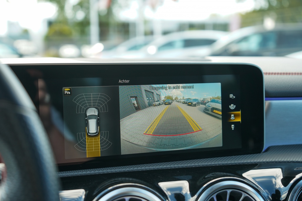 Mercedes-Benz CLA Mercedes-benz CLA-klasse Shooting Brake 200 Bns Sol. AMG | Pano | Sfeer | Multibeam | Trekhaak