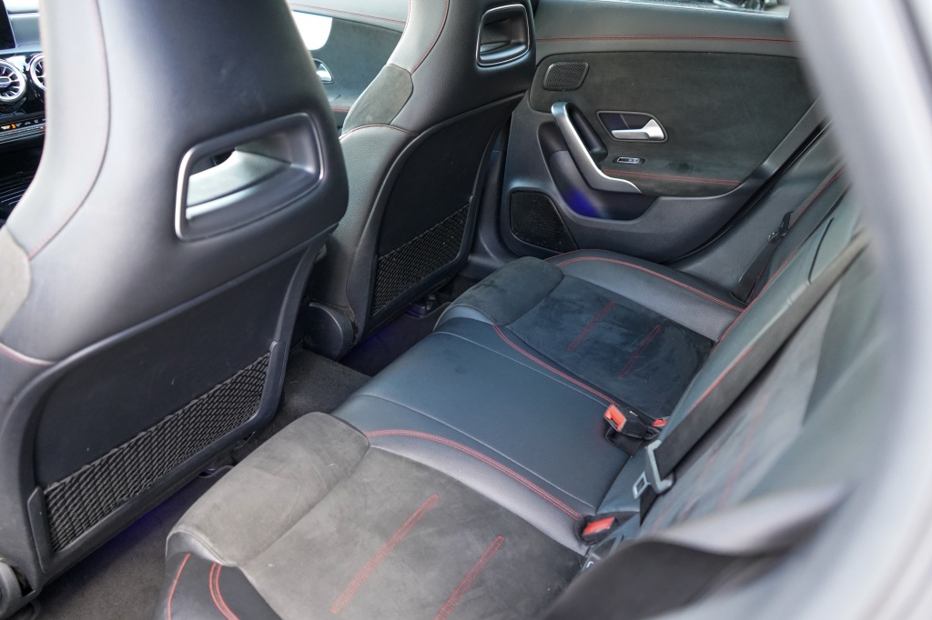 Mercedes-Benz CLA Mercedes-benz CLA-klasse Shooting Brake 200 Bns Sol. AMG | Pano | Sfeer | Multibeam | Trekhaak