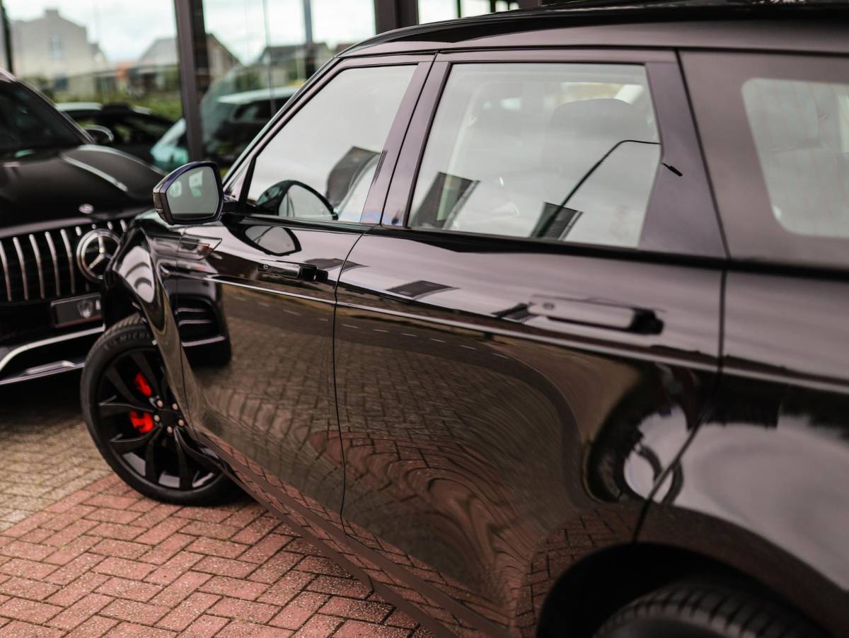 Land Rover Range Rover Evoque Land Rover Range Rover Evoque 2.0 P250 AWD R-Dynamic SE | Stoel/Stuurverw. | 360° Camera | Pano