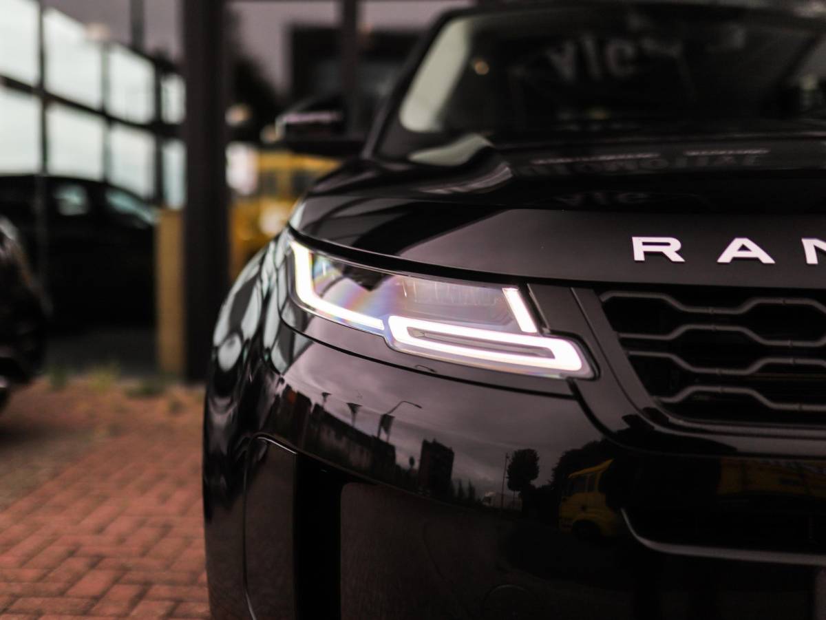 Land Rover Range Rover Evoque Land Rover Range Rover Evoque 2.0 P250 AWD R-Dynamic SE | Stoel/Stuurverw. | 360° Camera | Pano