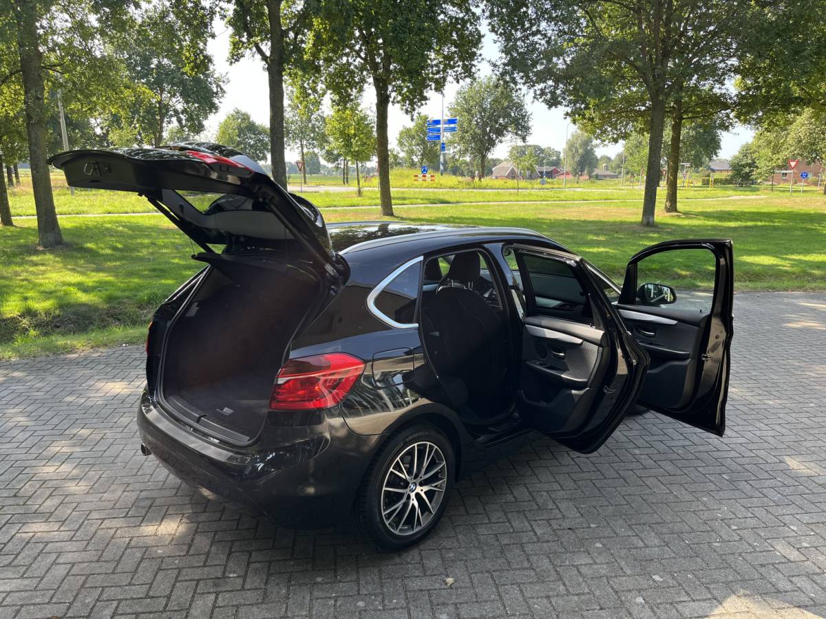 BMW 2 Serie BMW 218i Active Tourer | NAVI | CLIMA | PDC | STOELVERWARMING