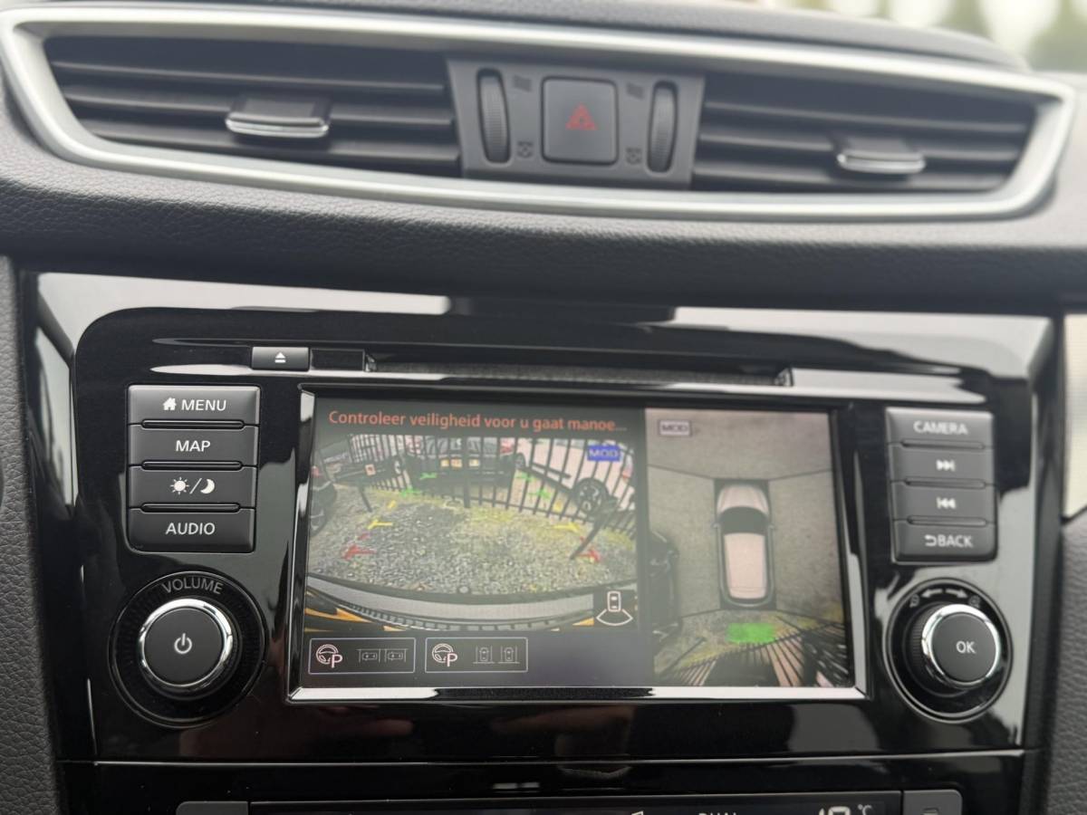 Nissan QASHQAI Nissan Qashqai 1.3 DIG-T Tekna + 2e Eigenaar,Pano,Navi,Camera,Trekhaak,Stoelverwarming,Clima,Cruise,Pdc V+A,Keyless,Halfleder,Dealer Onderhouden,Apk tot 03-2028