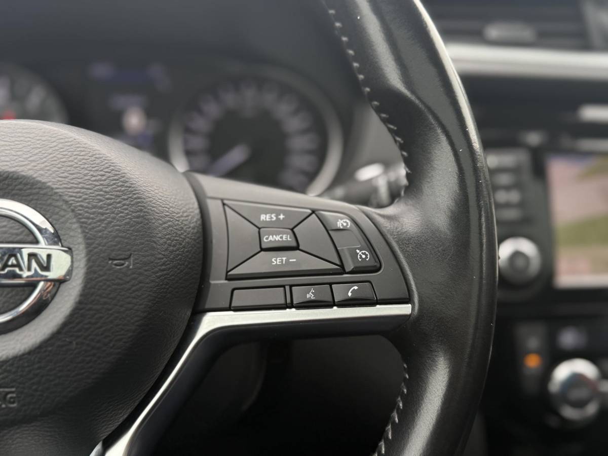 Nissan QASHQAI Nissan Qashqai 1.3 DIG-T Tekna + 2e Eigenaar,Pano,Navi,Camera,Trekhaak,Stoelverwarming,Clima,Cruise,Pdc V+A,Keyless,Halfleder,Dealer Onderhouden,Apk tot 03-2028