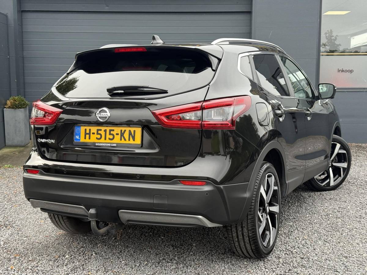 Nissan QASHQAI Nissan Qashqai 1.3 DIG-T Tekna + 2e Eigenaar,Pano,Navi,Camera,Trekhaak,Stoelverwarming,Clima,Cruise,Pdc V+A,Keyless,Halfleder,Dealer Onderhouden,Apk tot 03-2028