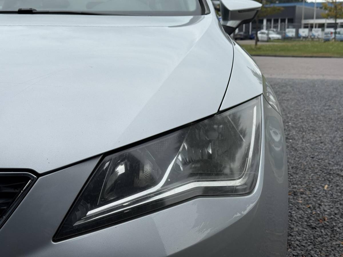 SEAT Leon SEAT Leon 1.4 TSI Style 2e Eigenaar,Trekhaak,Clima,Cruise,6 Bak,Lm velgen,123pk,Apk tot 03-2027