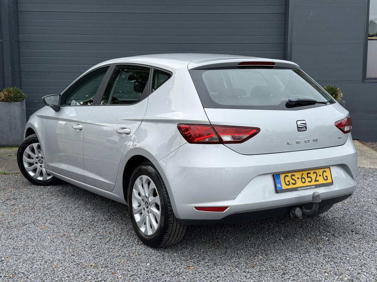 SEAT Leon SEAT Leon 1.4 TSI Style 2e Eigenaar,Trekhaak,Clima,Cruise,6 Bak,Lm velgen,123pk,Apk tot 03-2027