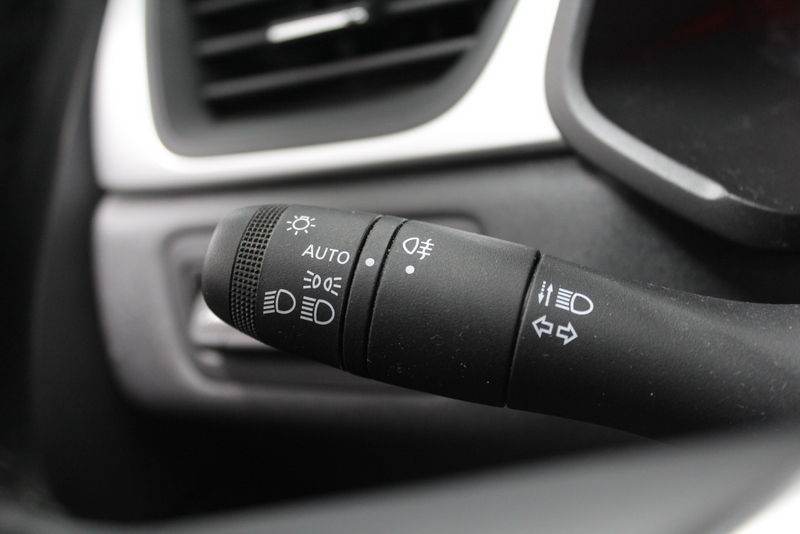 Renault Captur Renault Captur 1.0 TCe 92PK, RIJKLAAR!! NAVIGATIE | PARKEERSENSOREN | CRUISE CONTROLE | CLIMATE CONTROLE