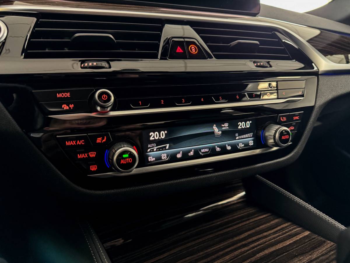 BMW 5 Serie BMW 5-serie 530d Business Edition Plus M-Sport|Laser Led|Leder|Clima|Hud|