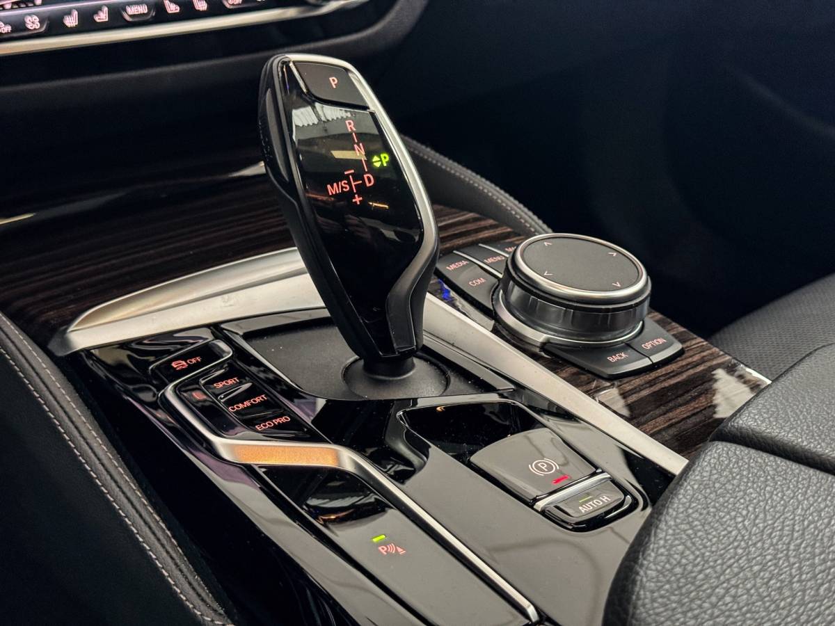 BMW 5 Serie BMW 5-serie 530d Business Edition Plus M-Sport|Laser Led|Leder|Clima|Hud|