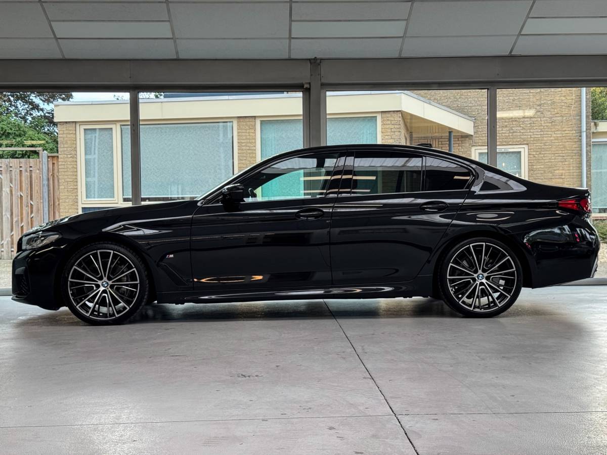 BMW 5 Serie BMW 5-serie 530d Business Edition Plus M-Sport|Laser Led|Leder|Clima|Hud|