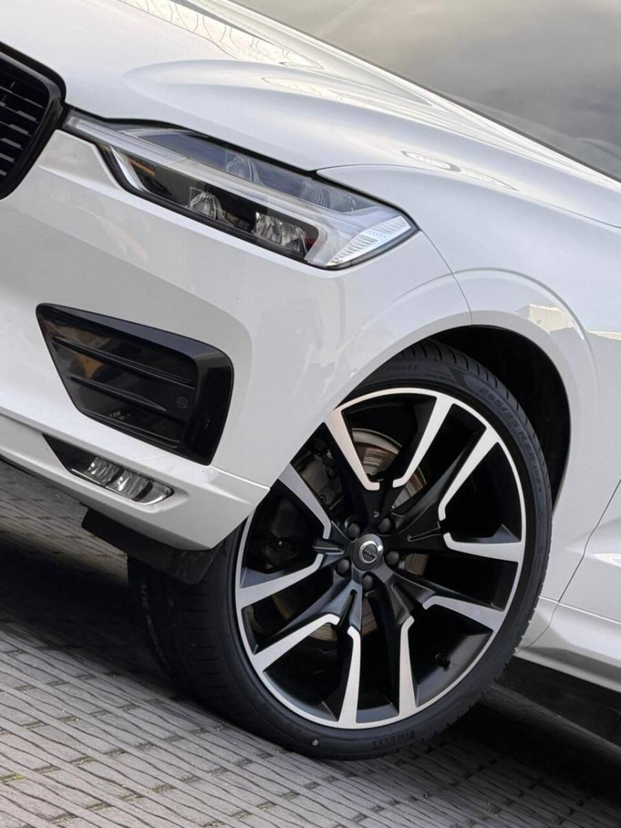Volvo XC60 Volvo XC60 2.0 T4 R-Design| Head-Up| 1e eigenaar| Trekhaak|