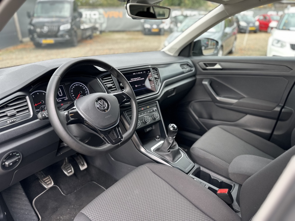 Volkswagen T-Roc Volkswagen T-Roc 1.0 TSI Carplay*PDC*CLima*Stoelvw*1e Eigenaar