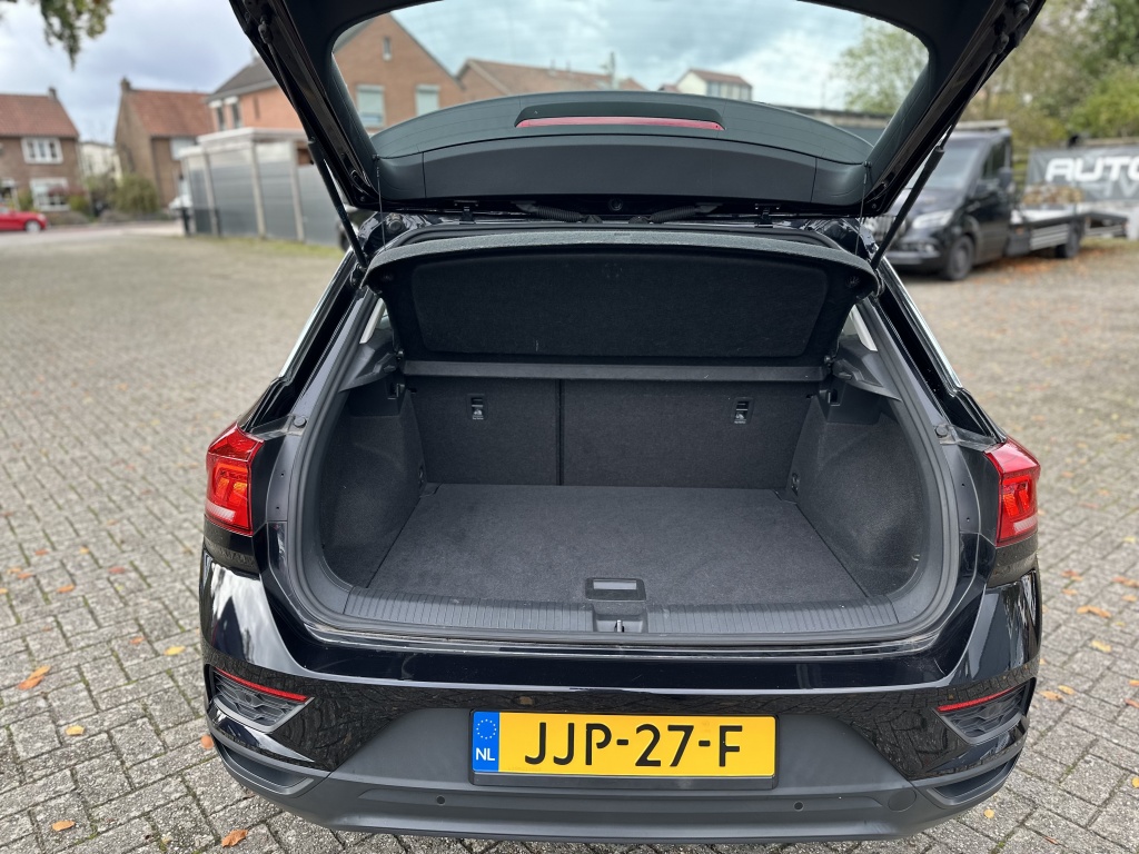 Volkswagen T-Roc Volkswagen T-Roc 1.0 TSI Carplay*PDC*CLima*Stoelvw*1e Eigenaar