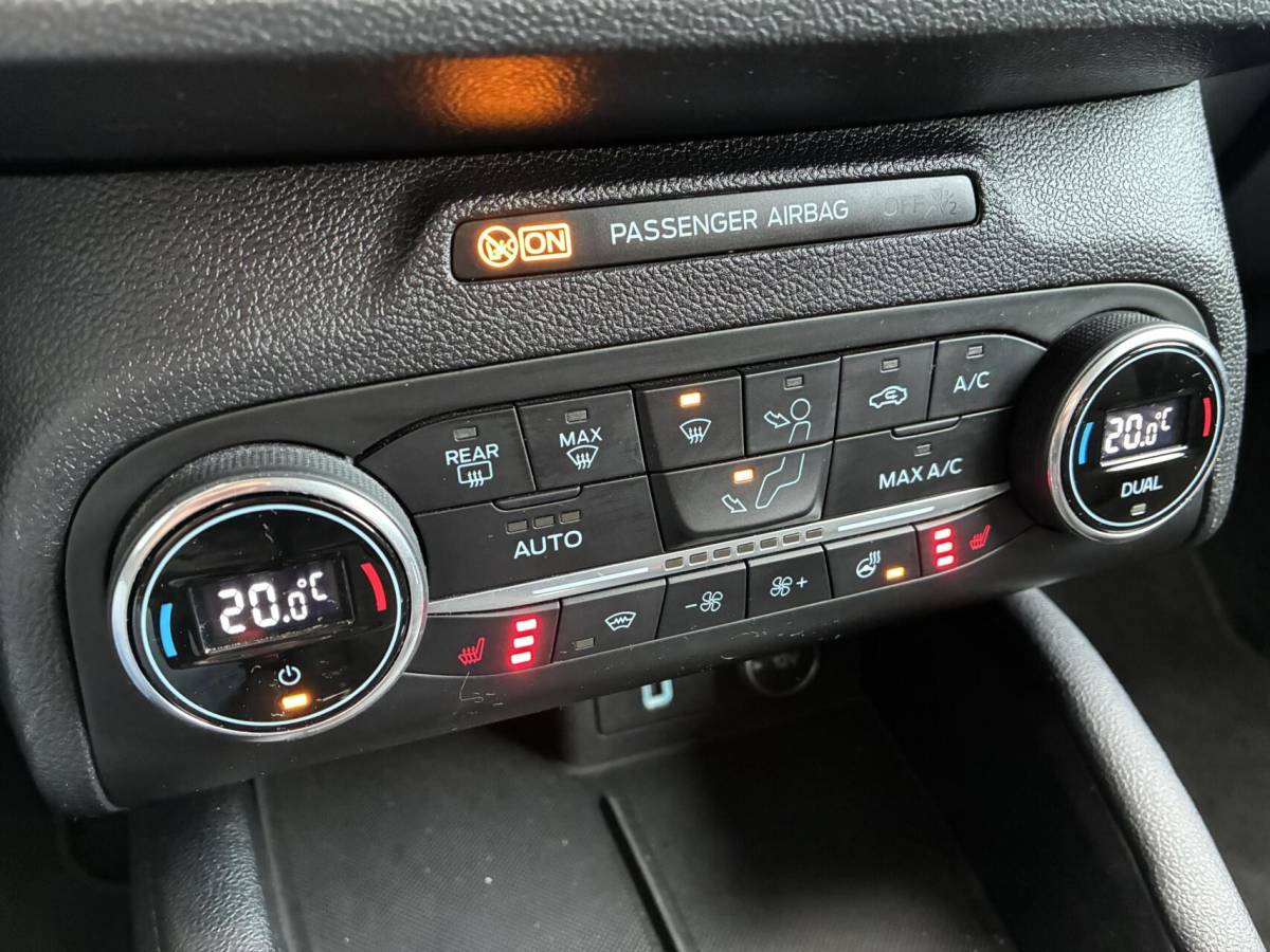 Ford Focus Ford Focus 1.0 EcoBoost Titanium Business | CRUISE ACC | PDC | WINTER PAKKET | 102000 KM!!!