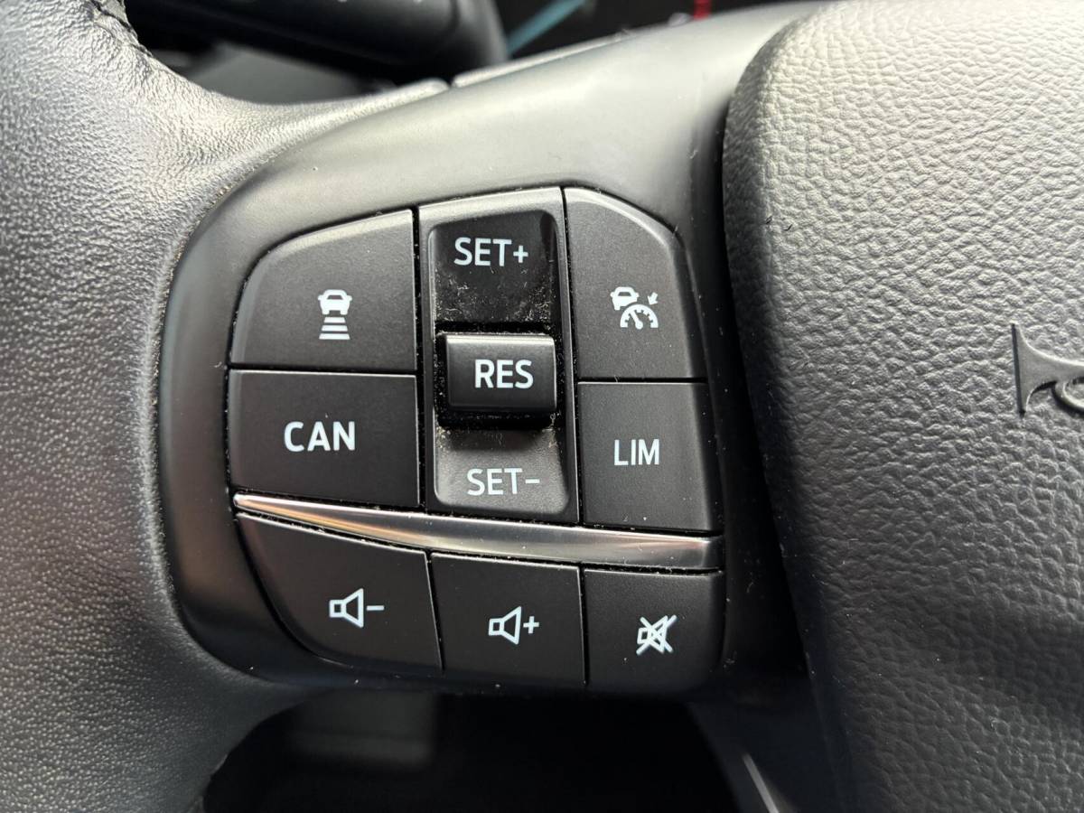 Ford Focus Ford Focus 1.0 EcoBoost Titanium Business | CRUISE ACC | PDC | WINTER PAKKET | 102000 KM!!!