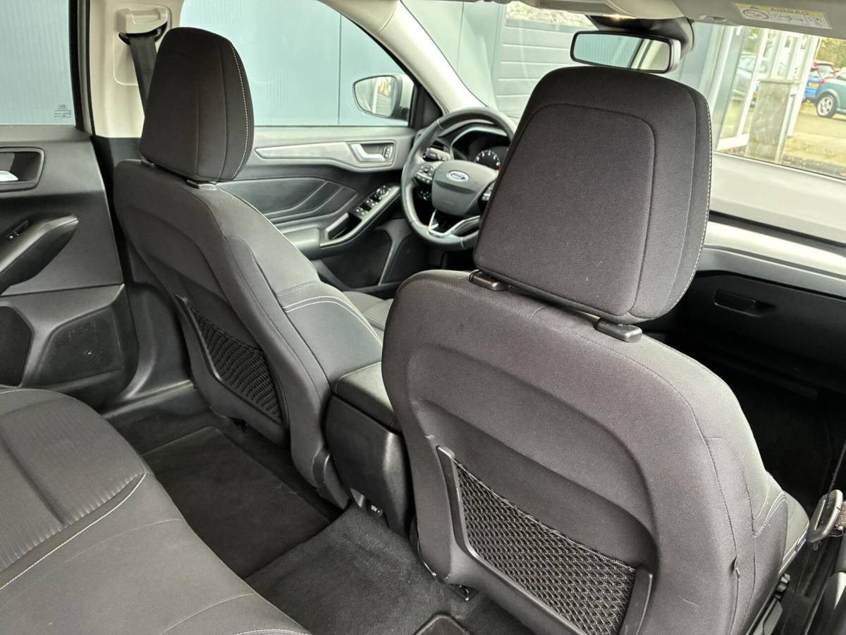 Ford Focus Ford Focus 1.0 EcoBoost Titanium Business | CRUISE ACC | PDC | WINTER PAKKET | 102000 KM!!!