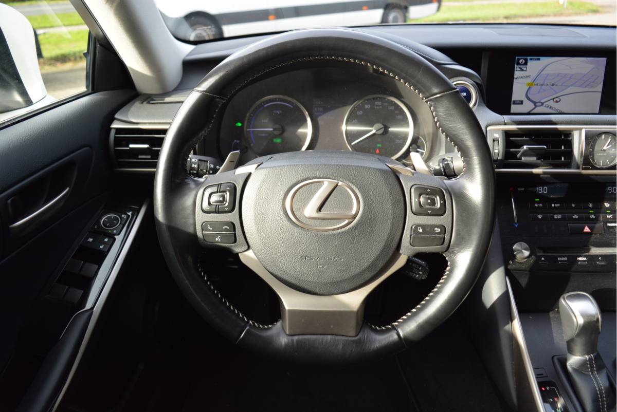 Lexus IS Lexus IS 300h Hybrid Business Line | Navi | Clima | NAP | Orig. NL |
