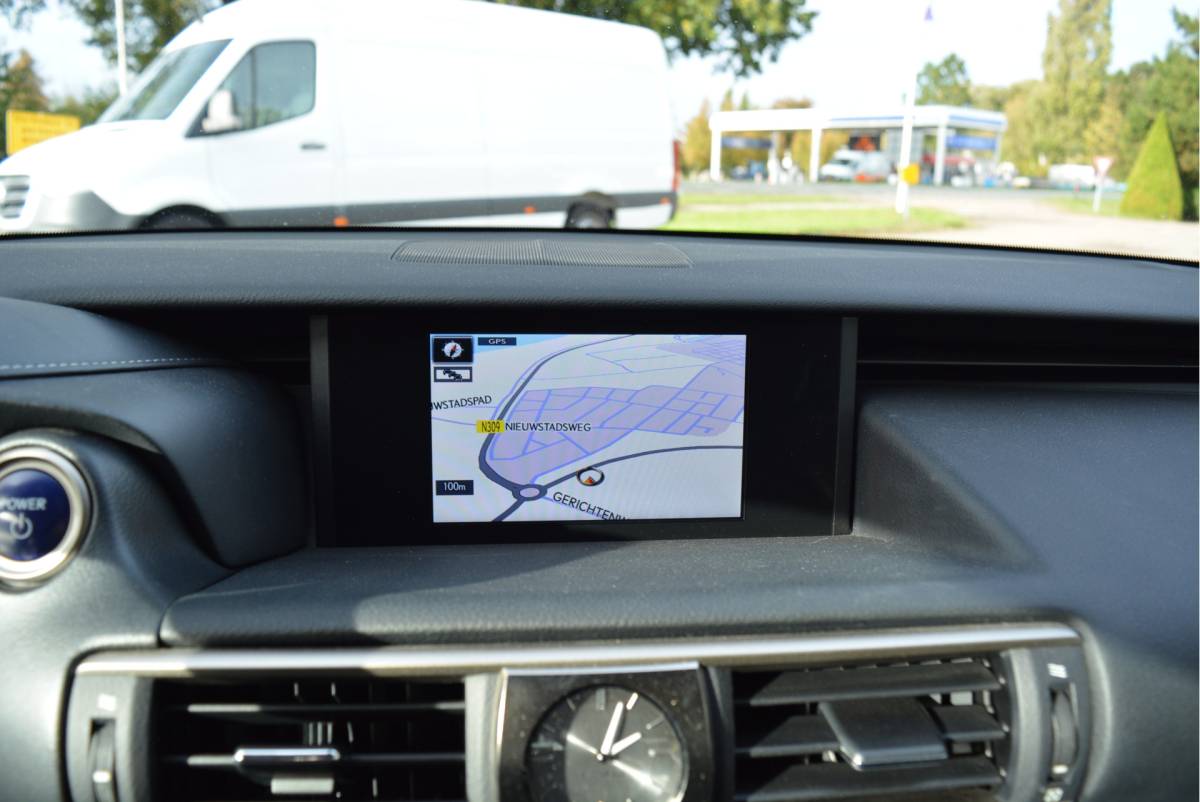 Lexus IS Lexus IS 300h Hybrid Business Line | Navi | Clima | NAP | Orig. NL |