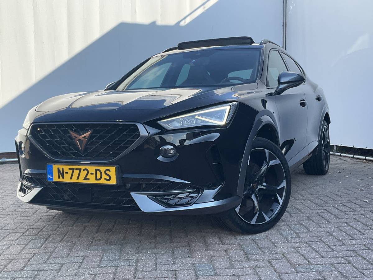 CUPRA Formentor CUPRA Formentor 1.5 TSI Pano.dak Adap.Cruise Memory Keyless Stoel/Stuurverw Leder Vol opties!