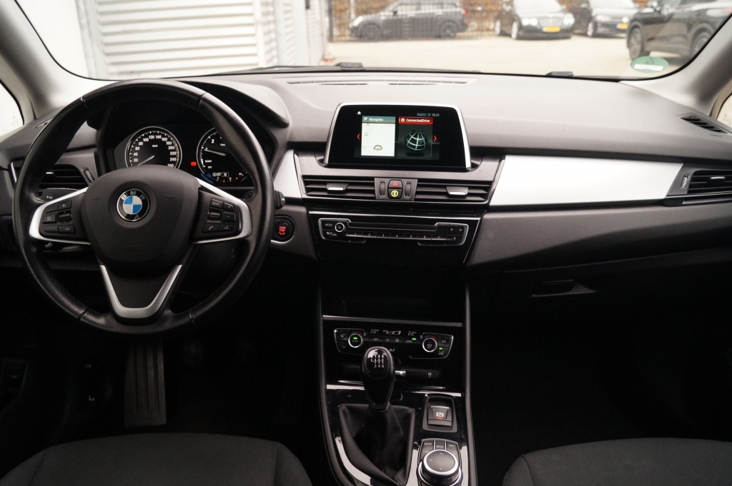 BMW 2 Serie Bmw 2-serie Active Tourer 216i Executive Edition -NAVI-ECC-PDC-TREKHAAK-