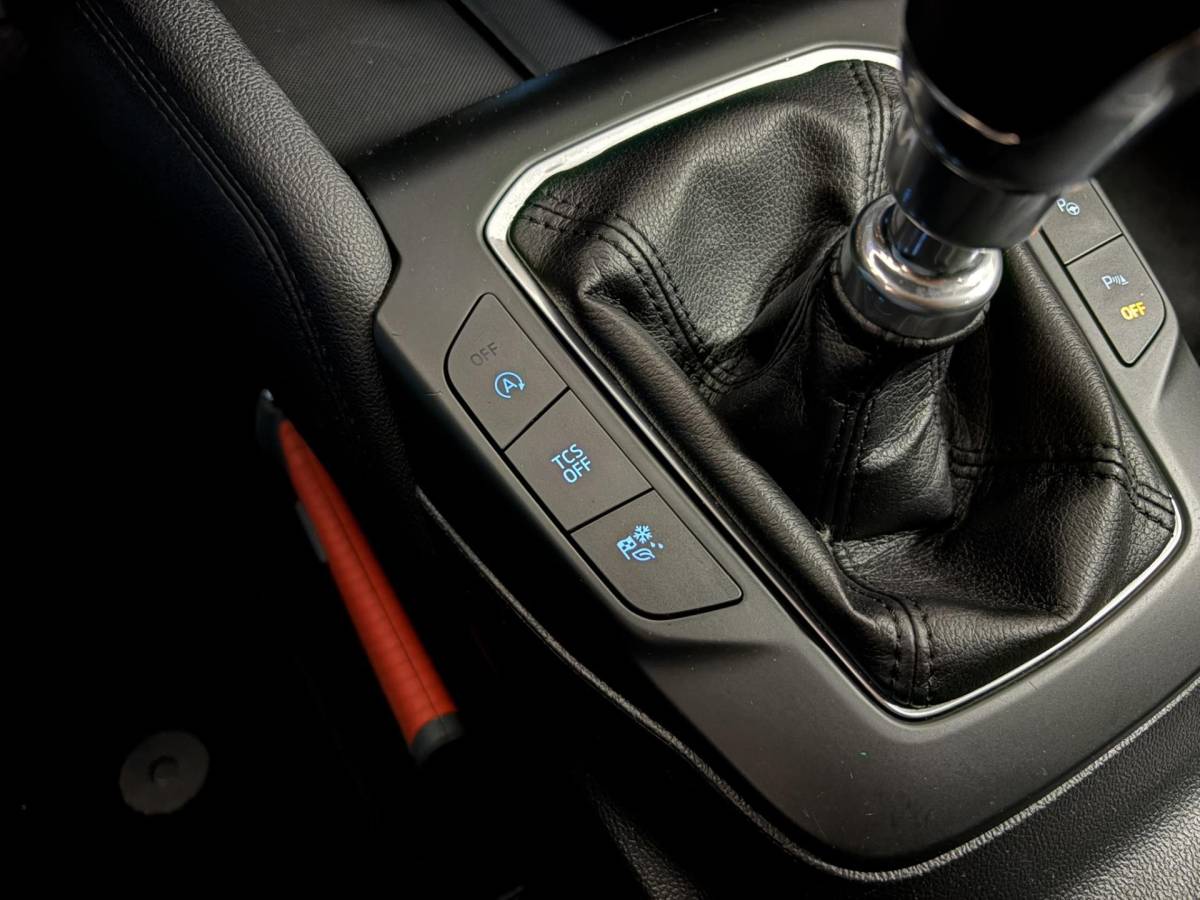 Ford Focus Ford Focus Wagon 1.0 EcoBoost Titanium Business *Stoel/Stuurverw.* Carplay|B&O|Dealer OH