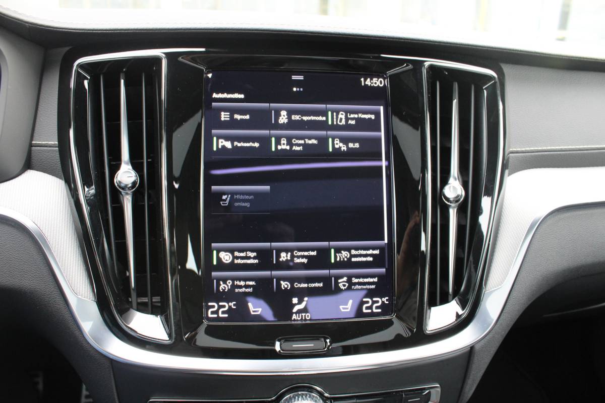 Volvo S60 Volvo S60 B4 198PK Automaat FWD R-Design | Schuif/kanteldak | Zonnescherm achteruit | El. Stoel | BLIS | Adapt. Cruise |