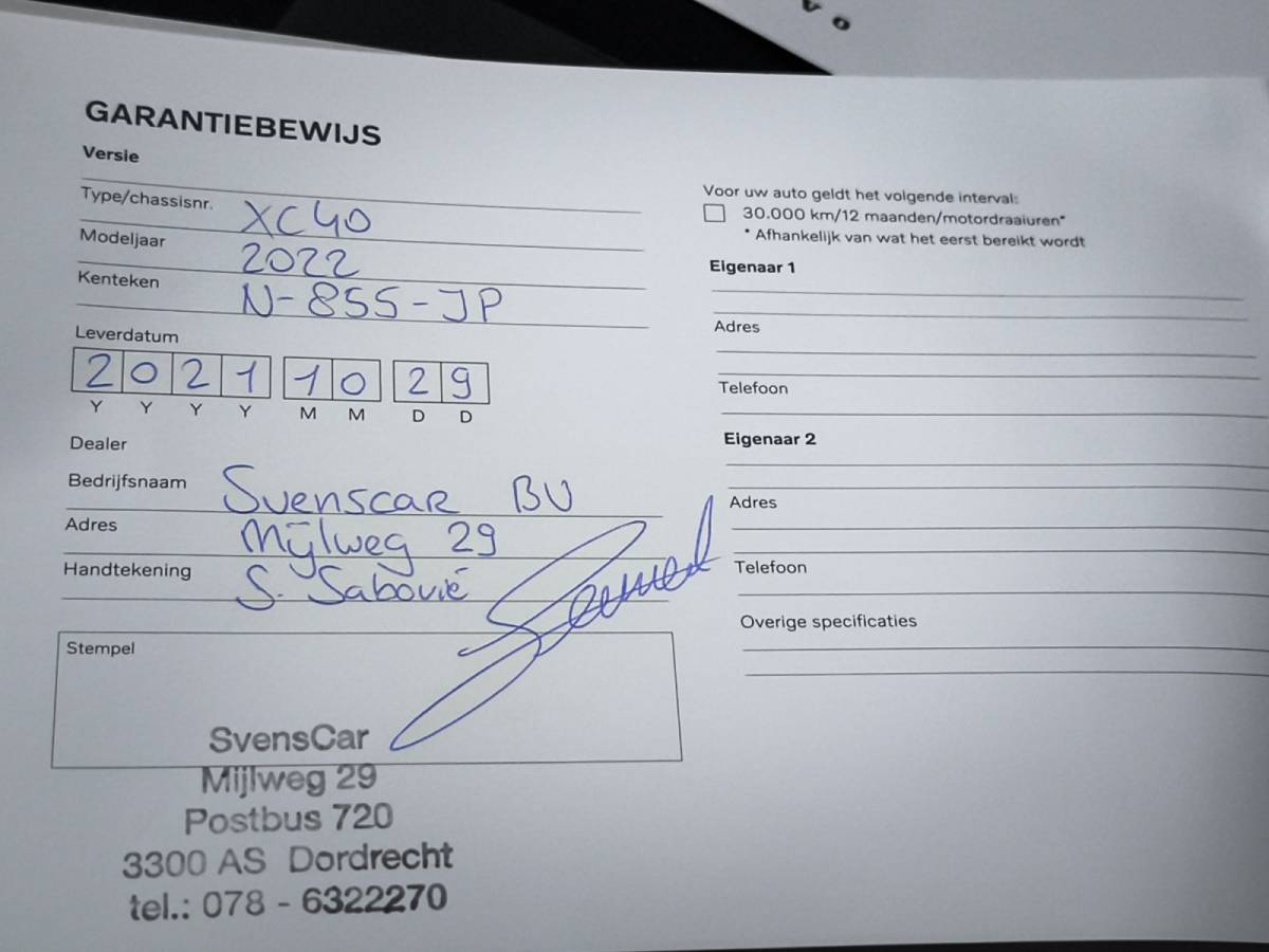 Volvo XC40 Volvo XC40 1.5 T2 Momentum Core 1e-Eig. & Dealer-Onderh. BOVAG-Garantie. NL-Auto.