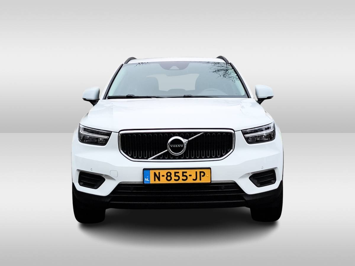 Volvo XC40 Volvo XC40 1.5 T2 Momentum Core 1e-Eig. & Dealer-Onderh. BOVAG-Garantie. NL-Auto.