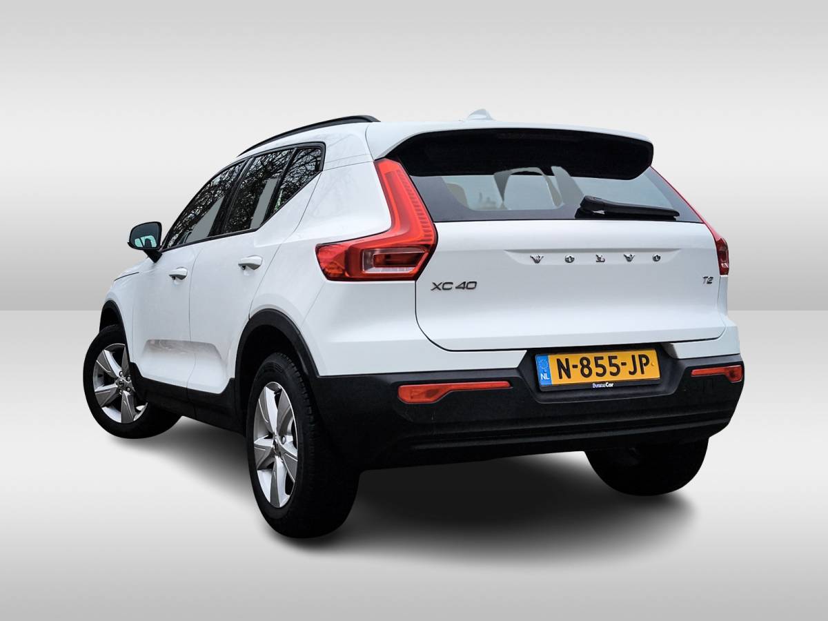 Volvo XC40 Volvo XC40 1.5 T2 Momentum Core 1e-Eig. & Dealer-Onderh. BOVAG-Garantie. NL-Auto.
