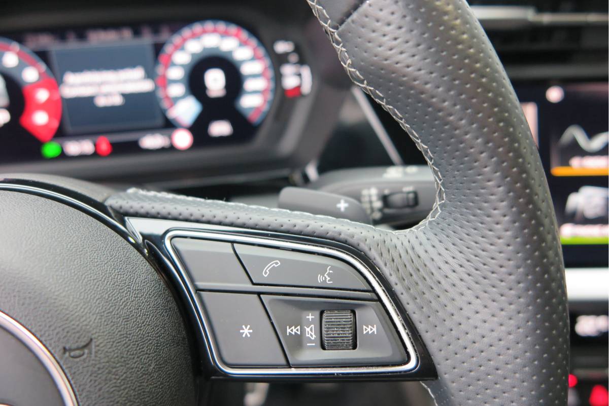 Audi A3 Audi A3 Limousine 35 TFSI  150pk S-Tronic 2x S-Line Edition Virtual cockpit, Stoelverwarming, Privacy glass, DAB+ , Carplay , etc. .